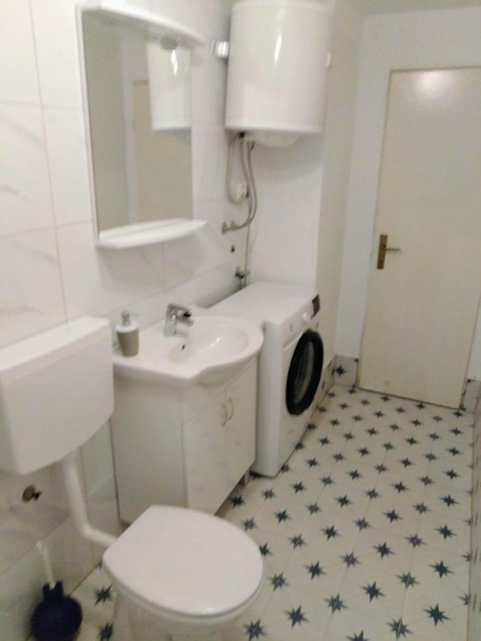 Leo Appartement Makarska Buitenkant foto